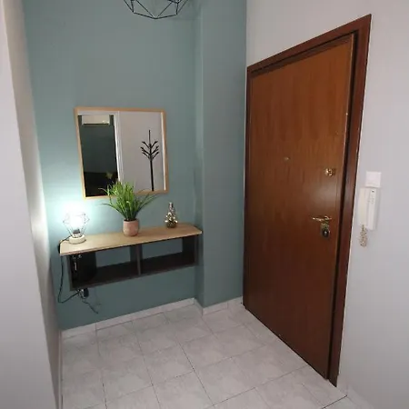 Agios Nikolaos Train Station 1 Bedroom 4 Pers. Athens