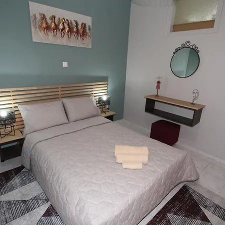 Agios Nikolaos Train Station 1 Bedroom 4 Pers. Athens